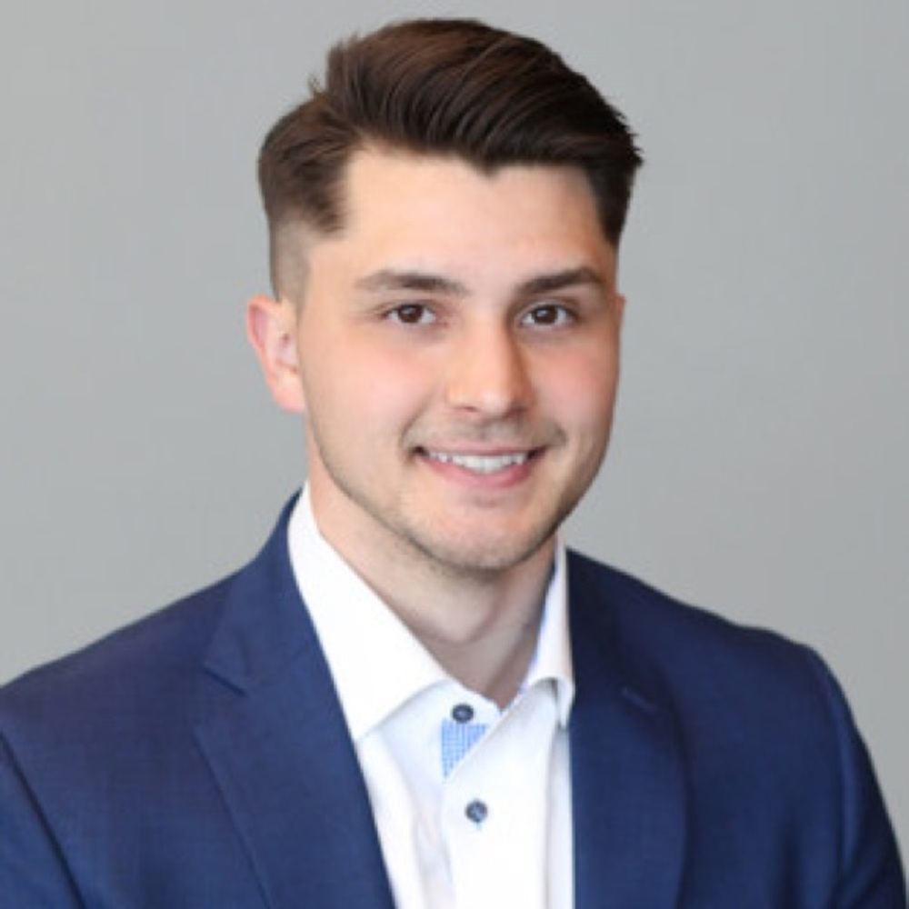 Meet your Posher, Grant